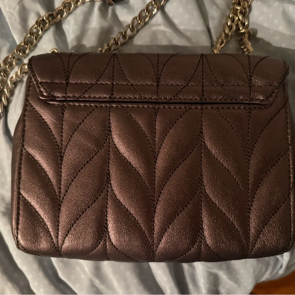 Kate Spade Mini Emelyn Briar Lane Quilted Crossbody bag Metallic Oak - Picture 3 of 4
